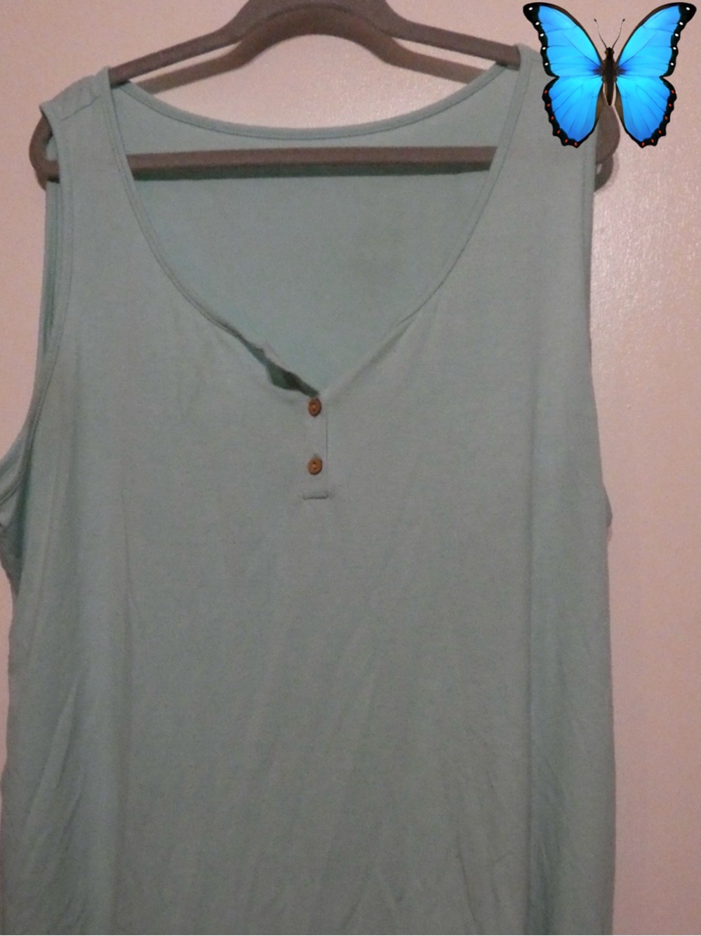 B2G1F Aqua Women's Tank Top 🦋